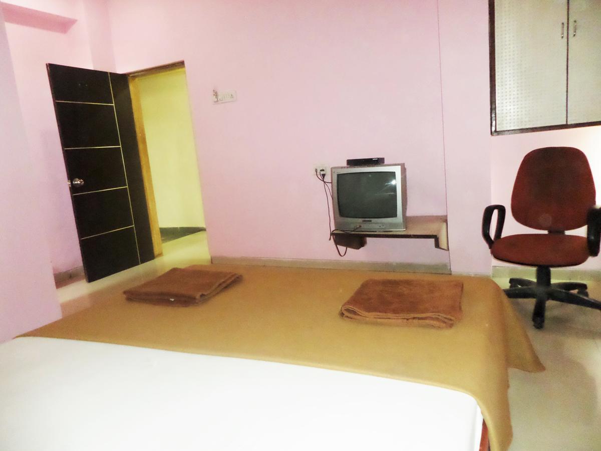 Hôtel Ashtavinayak Residency à Pune Extérieur photo